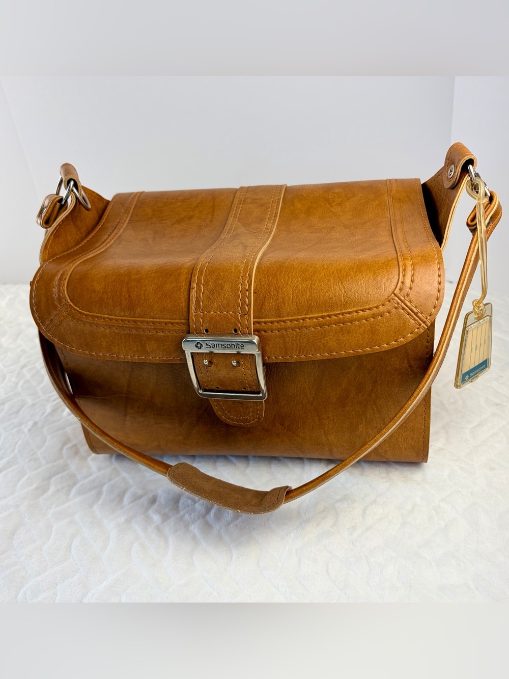 VTG 70s Samsonite Tan Carryon Bag Camera Bag w OG Luggage Tag Eclectic Grandpa